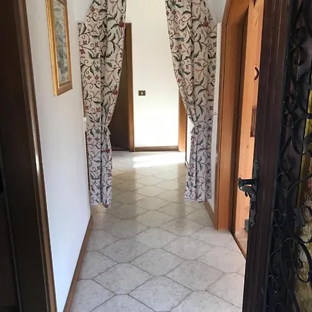 Iragidor Guest house *